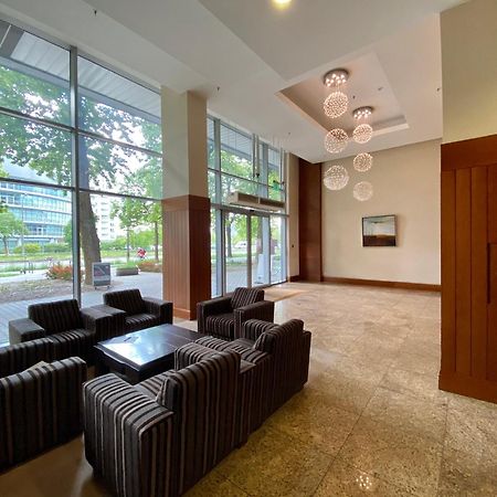 Two Rooms Apartment Triton Park 华沙 外观 照片