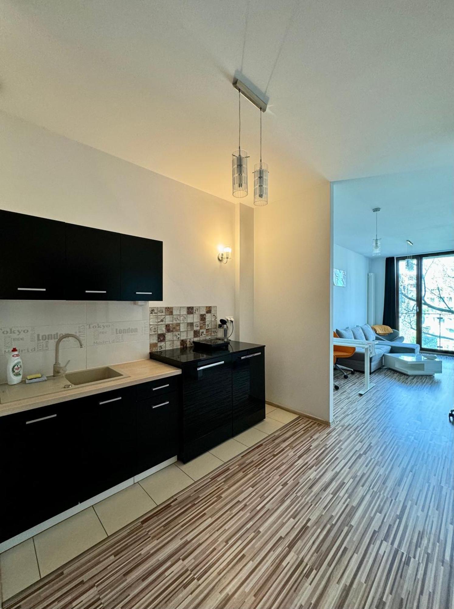 Two Rooms Apartment Triton Park 华沙 外观 照片