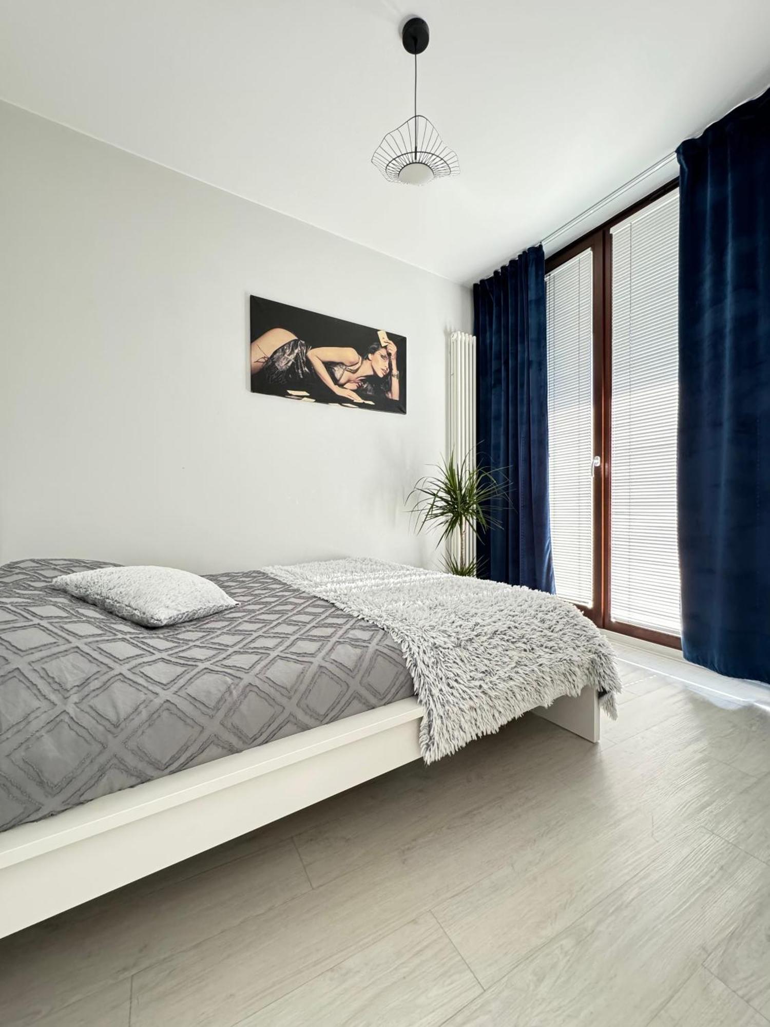 Two Rooms Apartment Triton Park 华沙 外观 照片